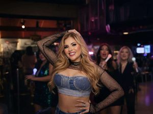 Diveana: "Hay que apoyar a los artistas emergentes"