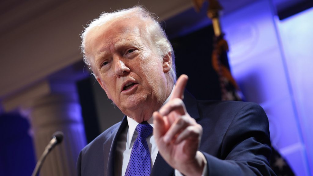 Donald Trump dice que el ejemplo de Venezuela es el 'escenario perfecto' para el futuro de Irán