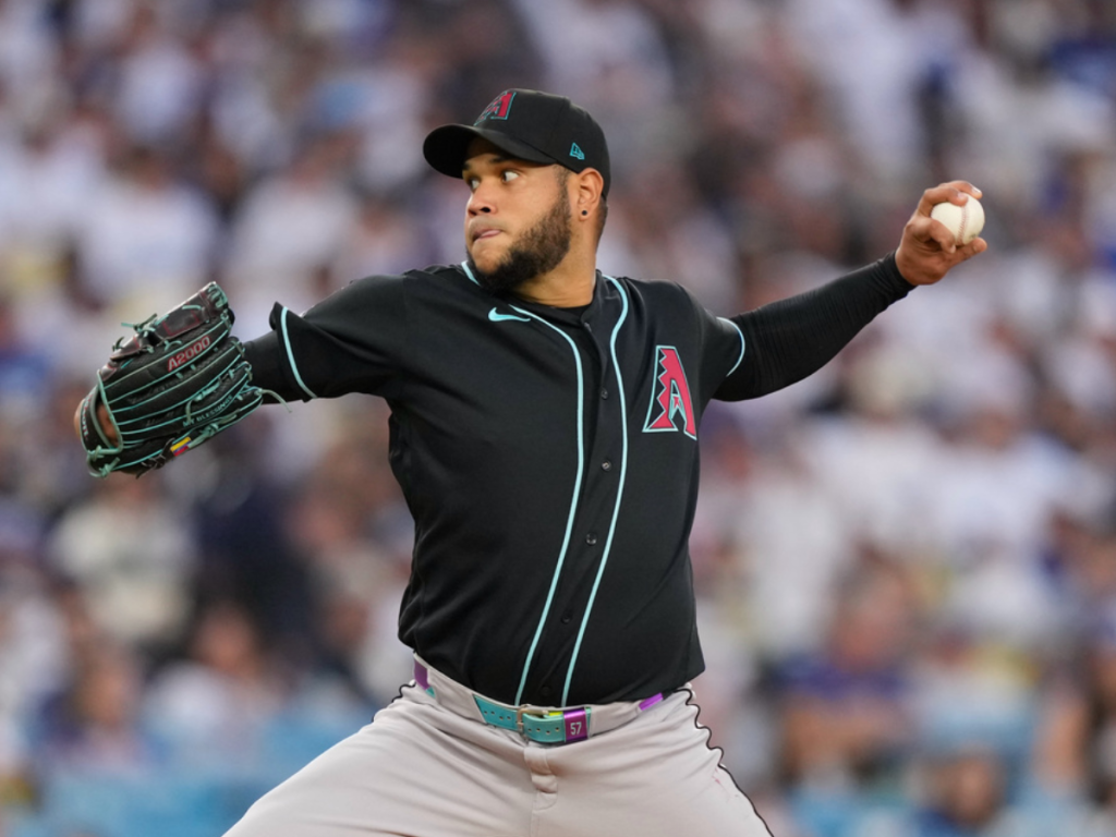 Eduardo Rodríguez continúa su buen momento en la loma