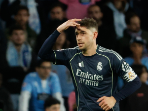 El Real Madrid vence agónicamente en Balaídos