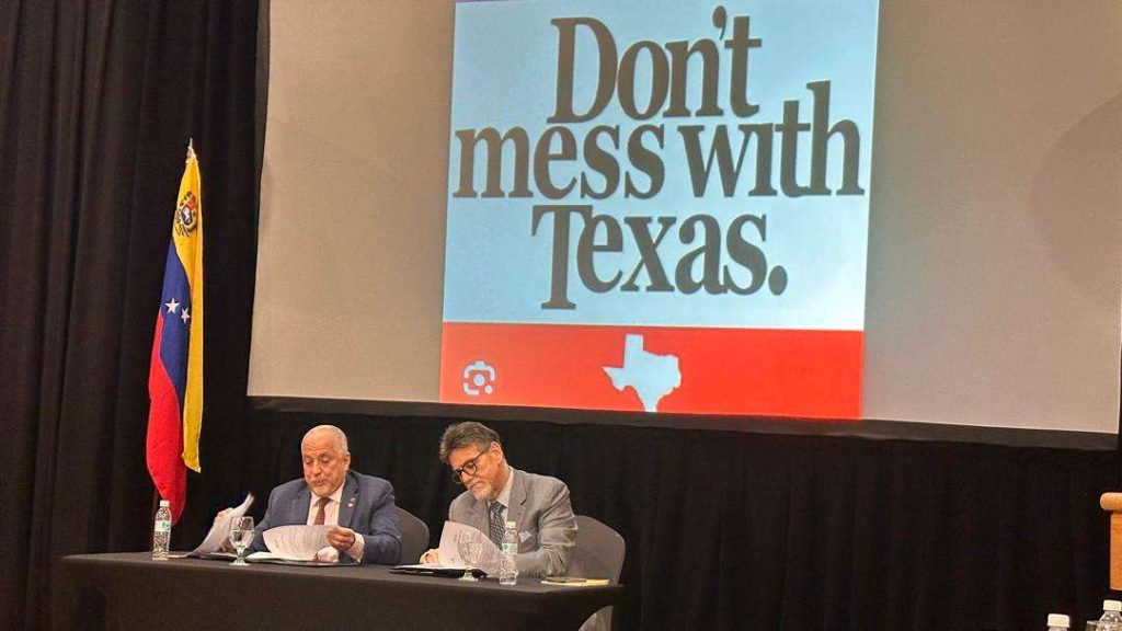 Firman acuerdo para el desarrollo energético entre Texas y Caracas