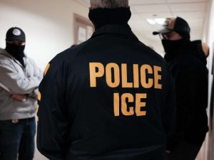Llevan a juicio al ICE por tratos inhumanos a migrantes en Nueva York