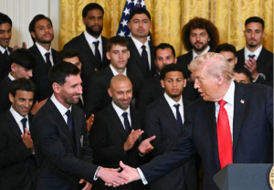 Donald Trump dice que Venezuela ya está 'estabilizada' en reunión con Messi y el Inter de Miami