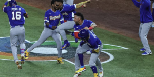 Dirigentes celebran el triunfo de Venezuela ante Japón en el Clásico Mundial de Béisbol y su avance a Los Ángeles 2028