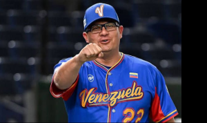'Hasta Johan Santana lanzará en la final contra EEUU'