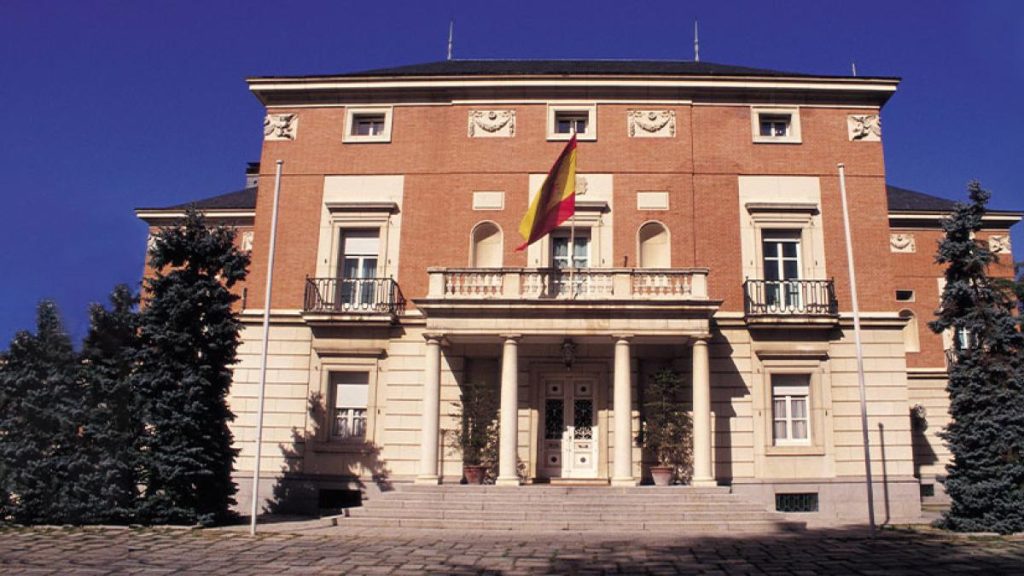 "Tendrá que respetar la legalidad internacional"