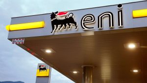 Petrolera ENI evalúa opciones de exportación de gas venezolano