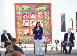 Presidenta (E) entregó Premios Nacionales de Cultura en la GAN