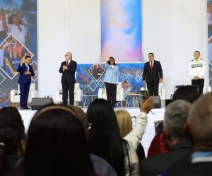 Presidenta (E) se une a oración por Venezuela junto a iglesias evangélicas