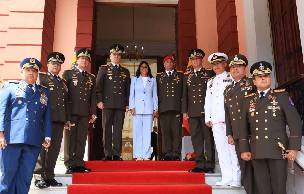 Presidenta (e) anuncia nuevos miembros del Alto Mando Militar