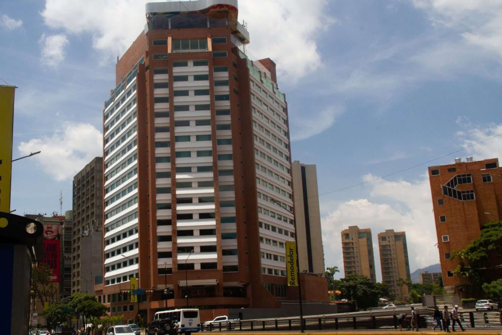 Reino Unido explora negocios en Venezuela en turismo, comercio y educación