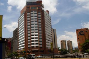 Reino Unido explora negocios en Venezuela en turismo, comercio y educación