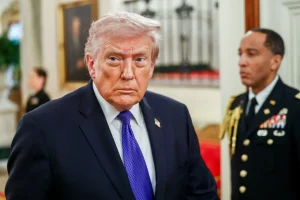 Trump amenaza con “destrucción total y muerte segura” a Irán