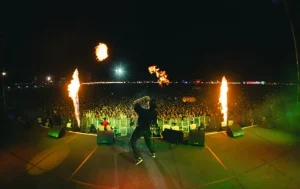 Euforia total con hits y sorpresas locales