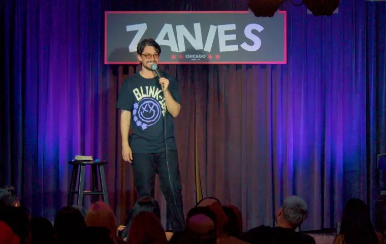 Manuel Ángel Redondo lanza “Hablando Sucio”, su nuevo especial de comedia en YouTube