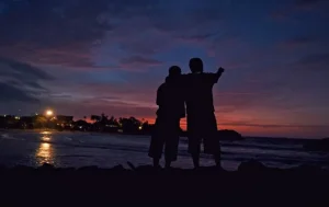Mati y Moi estrenan “Buenos Recuerdos”, su nuevo afro latino cargado de frescura y emoción