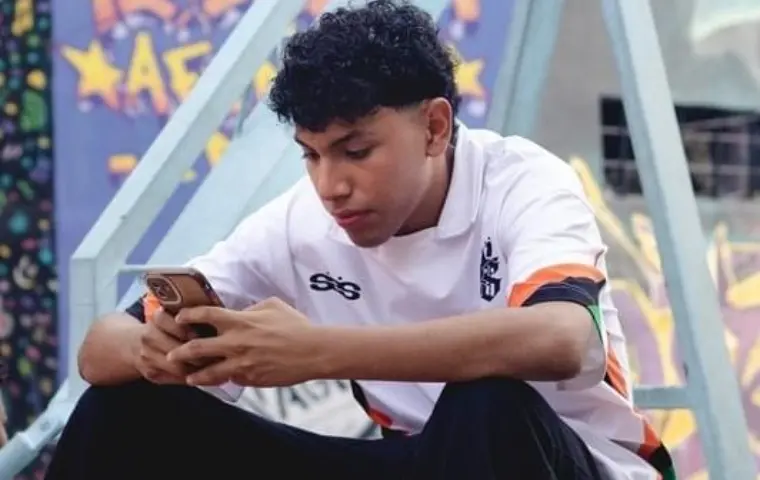 Neomai revoluciona la música venezolana con el estreno de Caribbean Amapola