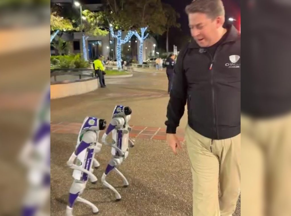 Perros robóticos con IA se incorporan al patrullaje de vigilancia en Chacao