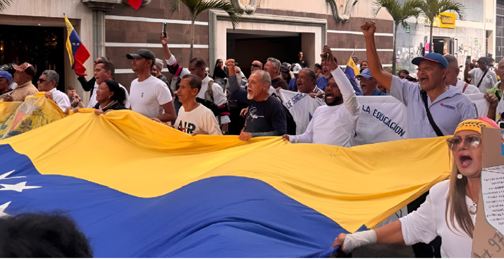 Las imágenes de los trabajadores que protestan en Caracas y Zulia para exigir salarios dignos