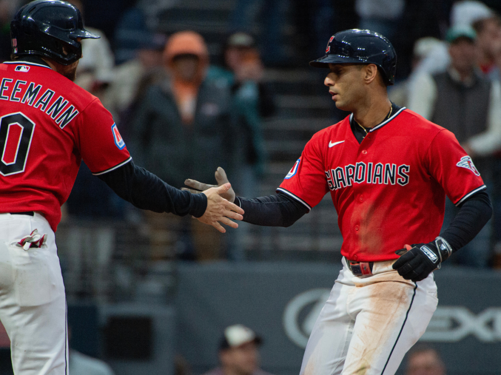 Brayan Rocchio comandó la victoria de los Guardianes