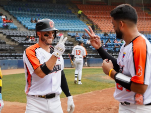 Caciques hizo respetar la UCV con triunfo ante Centauros