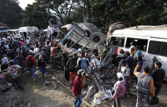 Número de muertos en Colombia por ataque con cilindro bomba aumento a 14