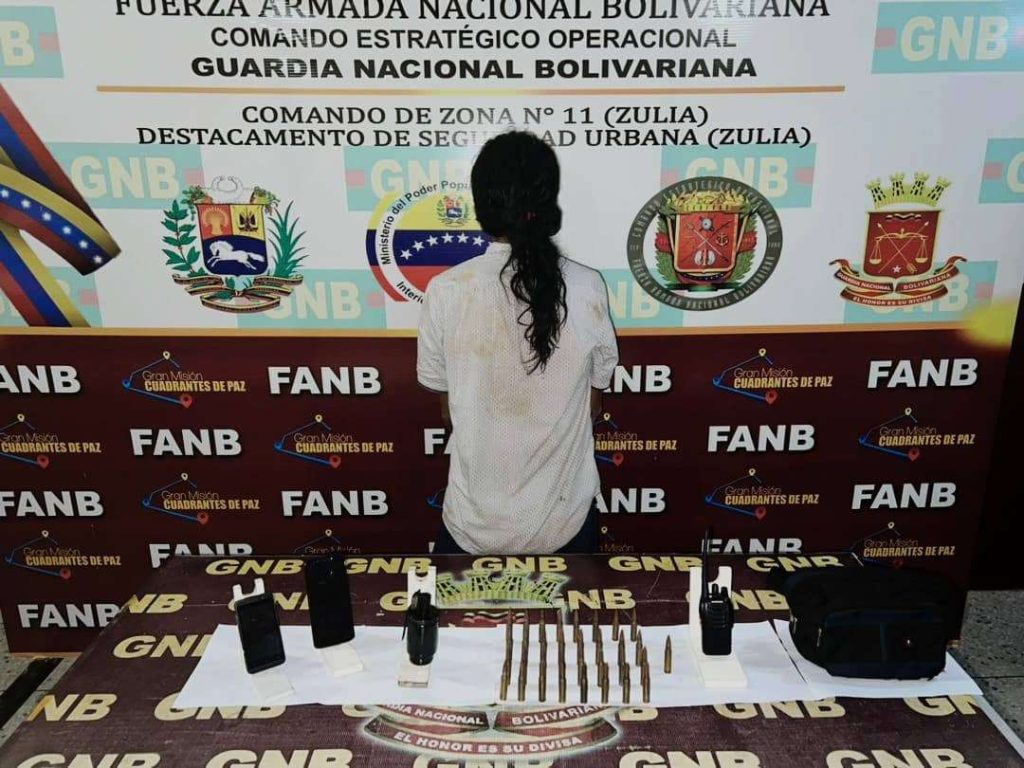 Condenado a 26 años por poseer arma de guerra