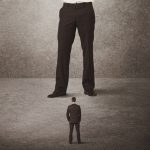 Carlos Julio Heydra Castillo | ¡Entérate! David vs. Goliat: ¿Cómo los pequeños emprendedores ganan grandes batallas?