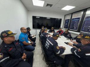 Definen acciones para mejorar labor bomberil en el país