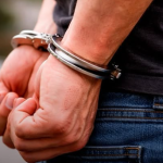 Dos presos por venta ilegalde medicamentos