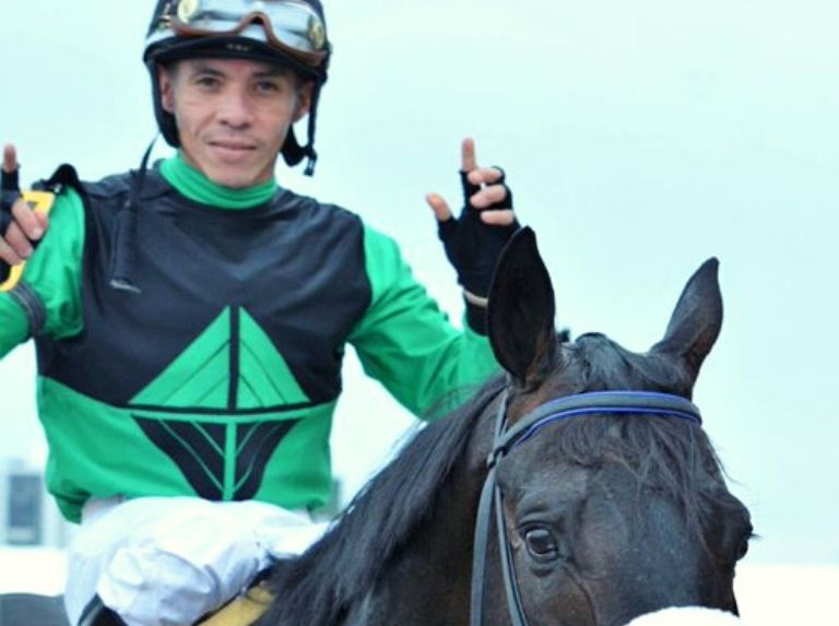 Emisael Jaramillo se corona en el Hipodromo de Santa Anita