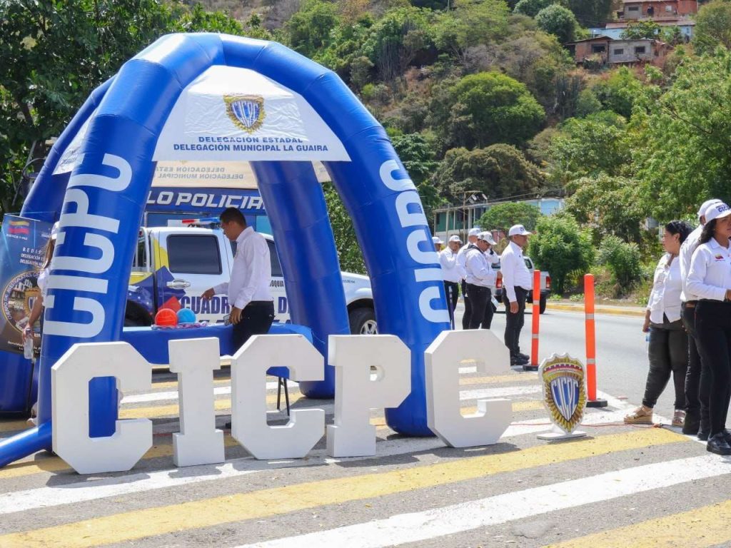 Garantizan seguridad de temporadistas en el estado La Guaira