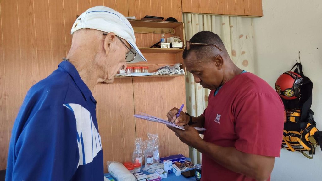 La Guaira activa 11 puntos de salud en balnearios para Semana Santa