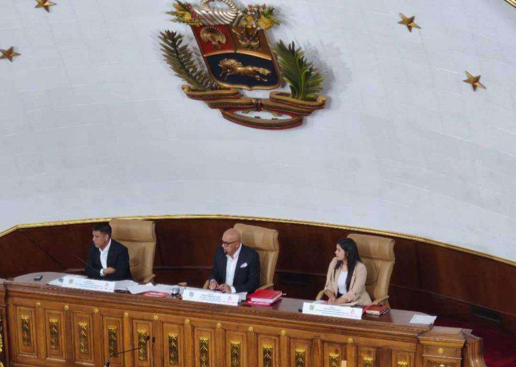 Larry Devoe y Eglée González designados al Poder Ciudadano