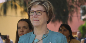 EEUU negó haber sustituido a la diplomática Laura Dogu de la embajada en Venezuela