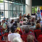 Los abuelos piden el cese del bloqueo económico