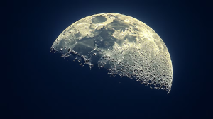 Qué es el 'lado oscuro' de la Luna y cuáles son los objetivos del sobrevuelo histórico de Artemis II