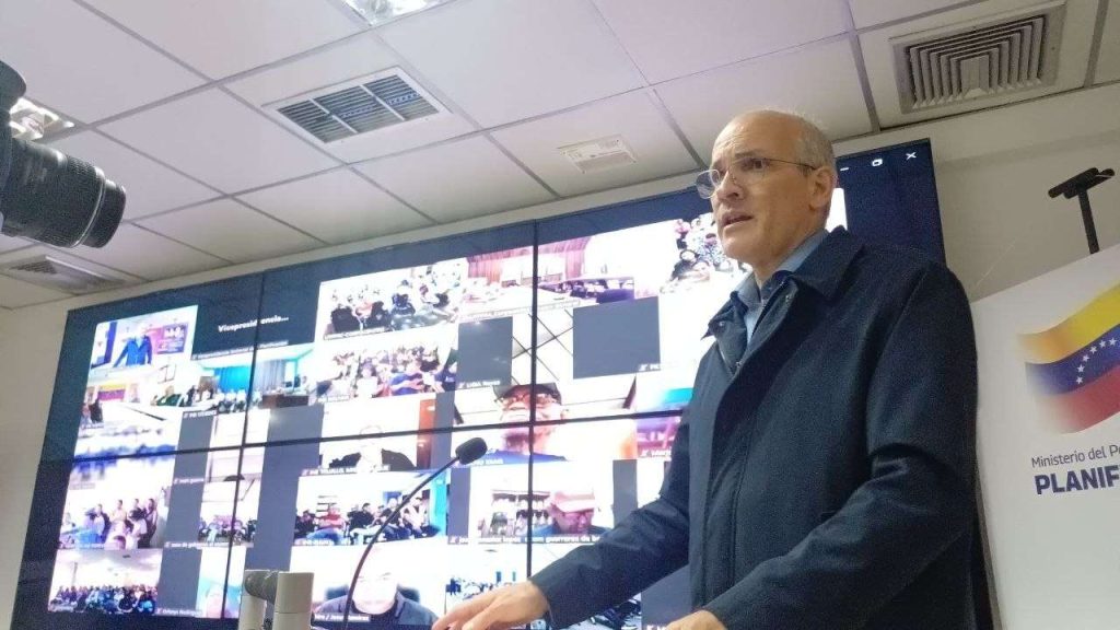 Menéndez: la unidad nacional es clave para enfrentar las sanciones