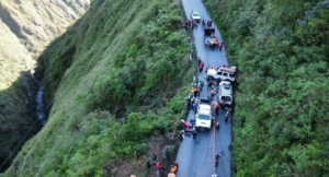 Confirmaron 12 fallecidos y 3 heridos tras concluir labores de búsqueda en barranco donde cayó autobús