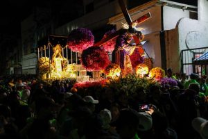 Nazareno de San Pablo sale en procesión acompañado de sus fieles (+Fotos)