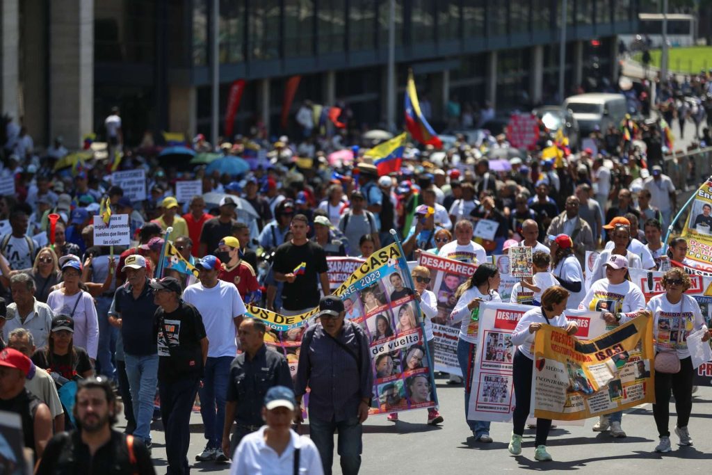 Oposición marchó en en el centro de Caracas por sus demandas