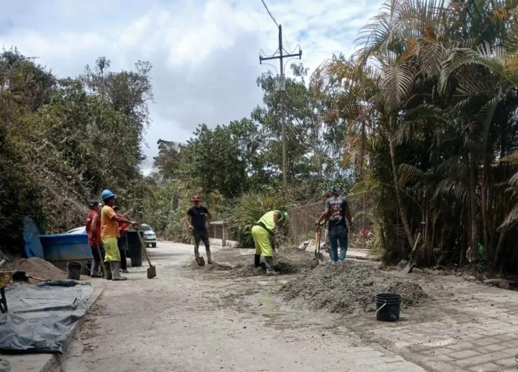 Restauran vialidad en sector Puerta Caracas
