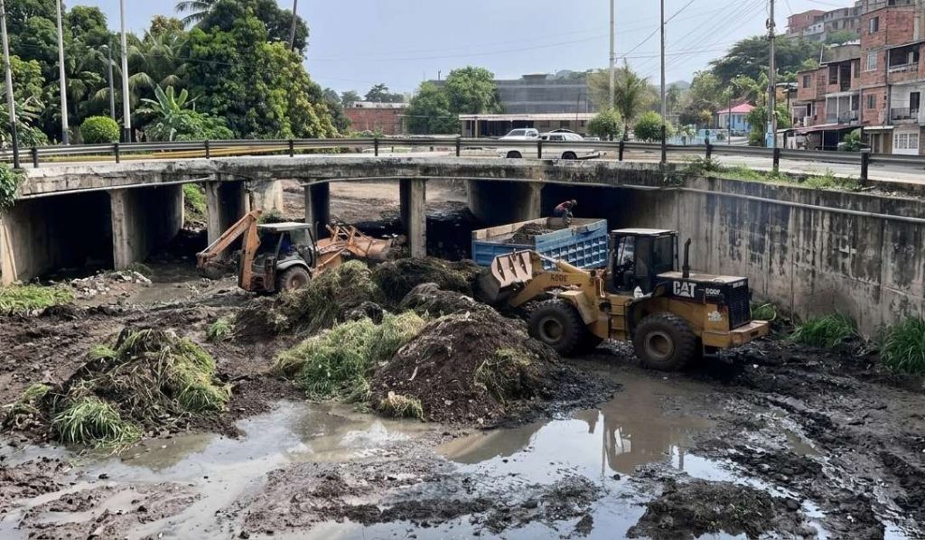 Saneamiento de la quebrada La Culebra alcanza 1.900 metros de cauce despejado