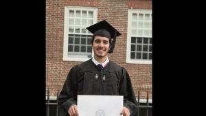 Santiago Giner, físico venezolano de 23 años graduado Suma Cum Laude en Harvard regresó a Venezuela