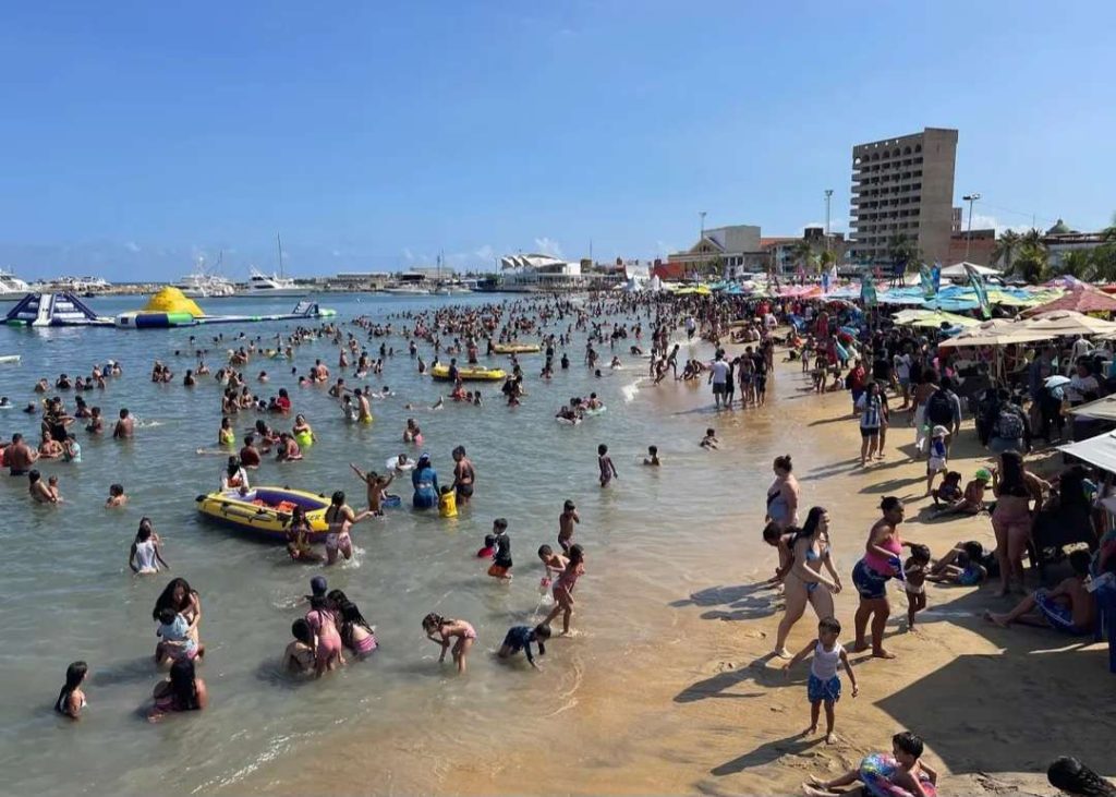 Temporadistas abarrotaron eje costero de Carabobo durante el asueto 