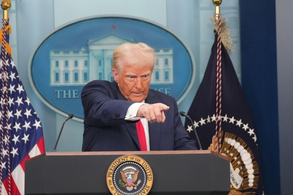 Precios del petróleo de Texas cae 9,2%, luego del anuncio de Trump