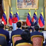 Venezuela suscribe acuerdos con la Corporación Nacional de Hidrocarburos de Italia (ENI)