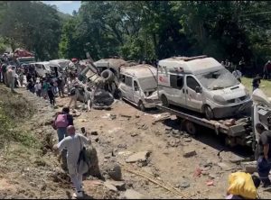 Atentado terrorista en la Vía Panamericana deja al menos siete muertos y 17 heridos en el Cauca