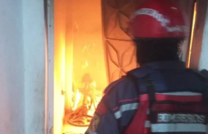 Dos muertos dejó una explosión de una bombona de gas en Caracas