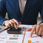 Héctor Andrés Obregón Pérez: Cómo la Administración Financiera Dicta el Rumbo de la Economía Real